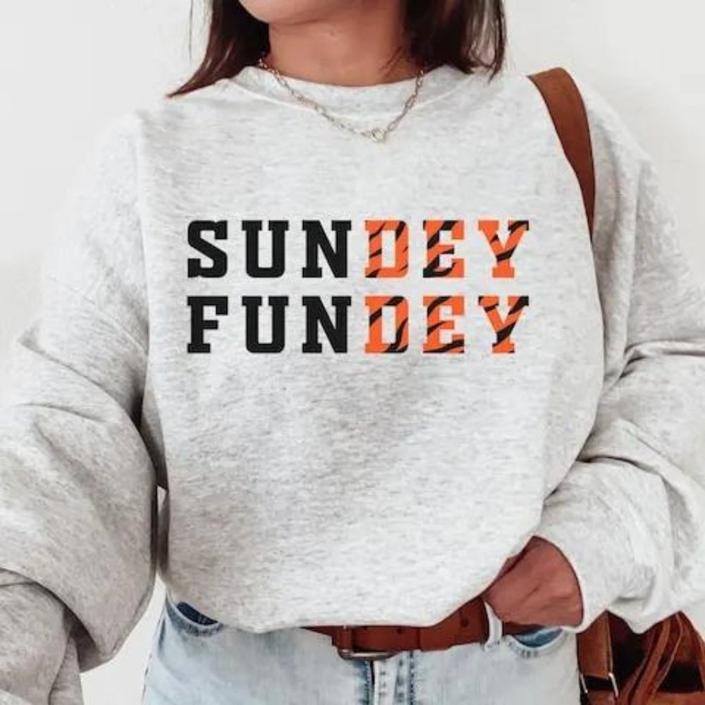 Cincinnati Football Crewneck Sweatshirt  T-Shirt, Bengal Sweatshirt, Sunday Foot